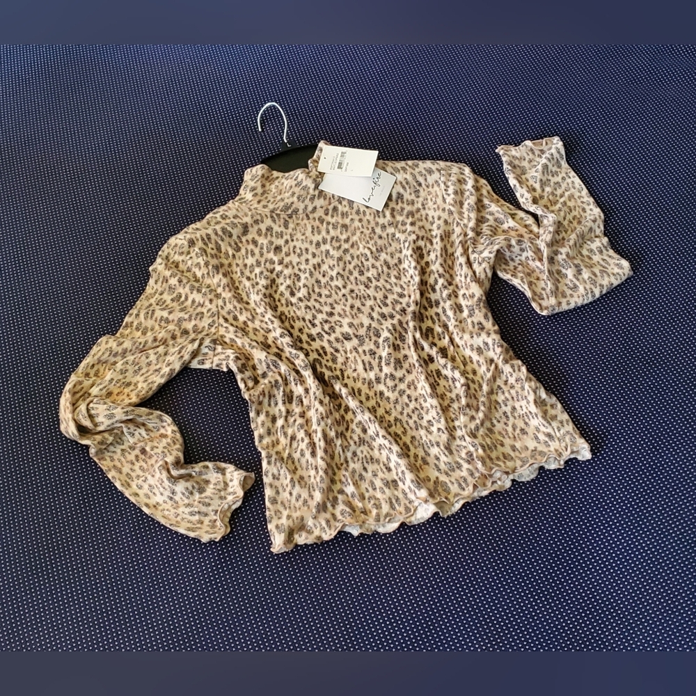 Love Fire Brushed Mock Neck Leopard Print Crop Top - Lettuce Edge - Picture 3 of 5